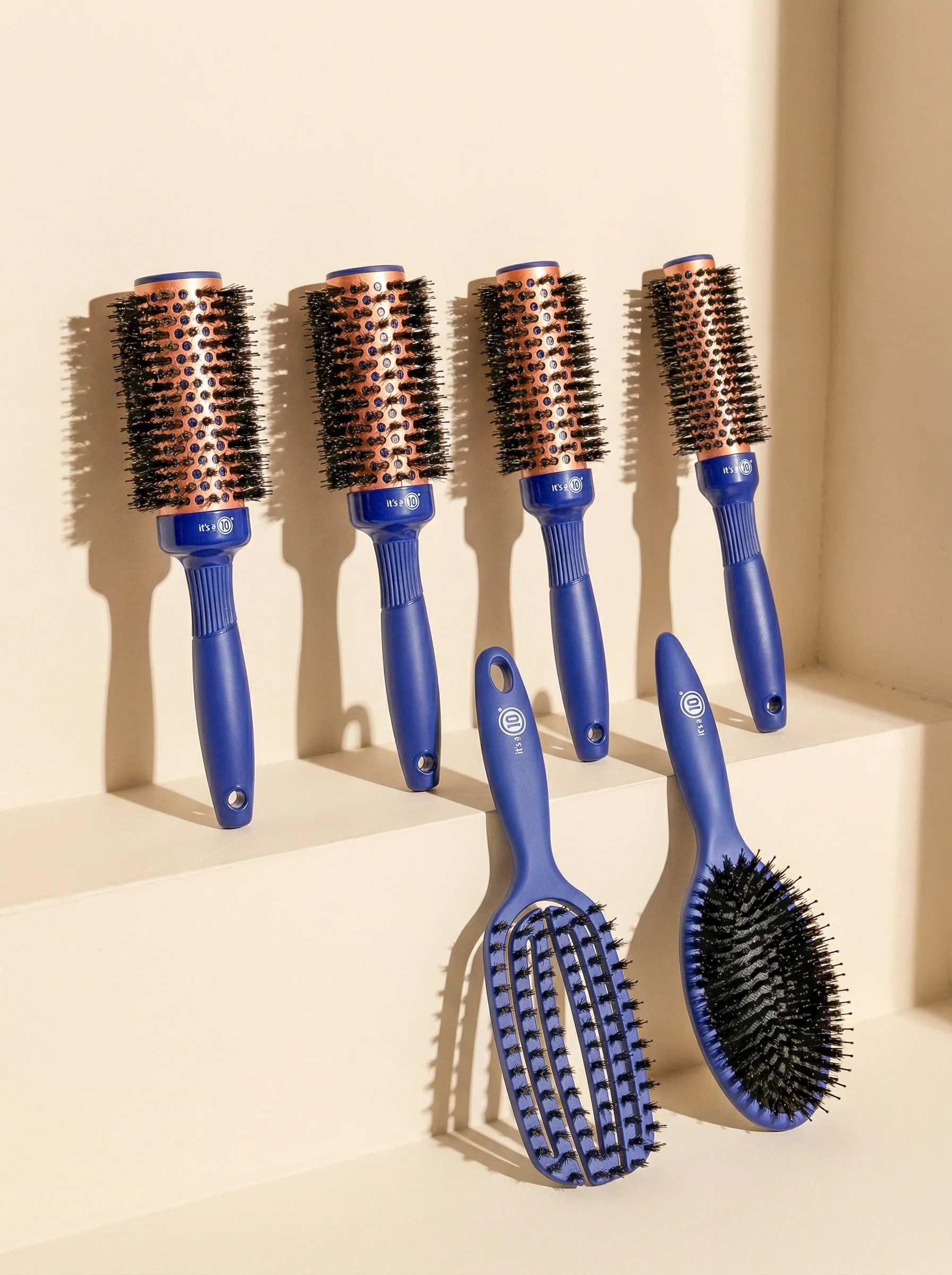 It’s a 10 Miracle Round Brush – 43MM - Image 2